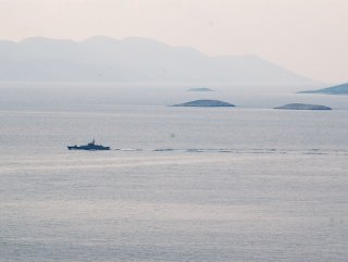 Ege adalarının çoğu Yunan'da, hala doymadılar