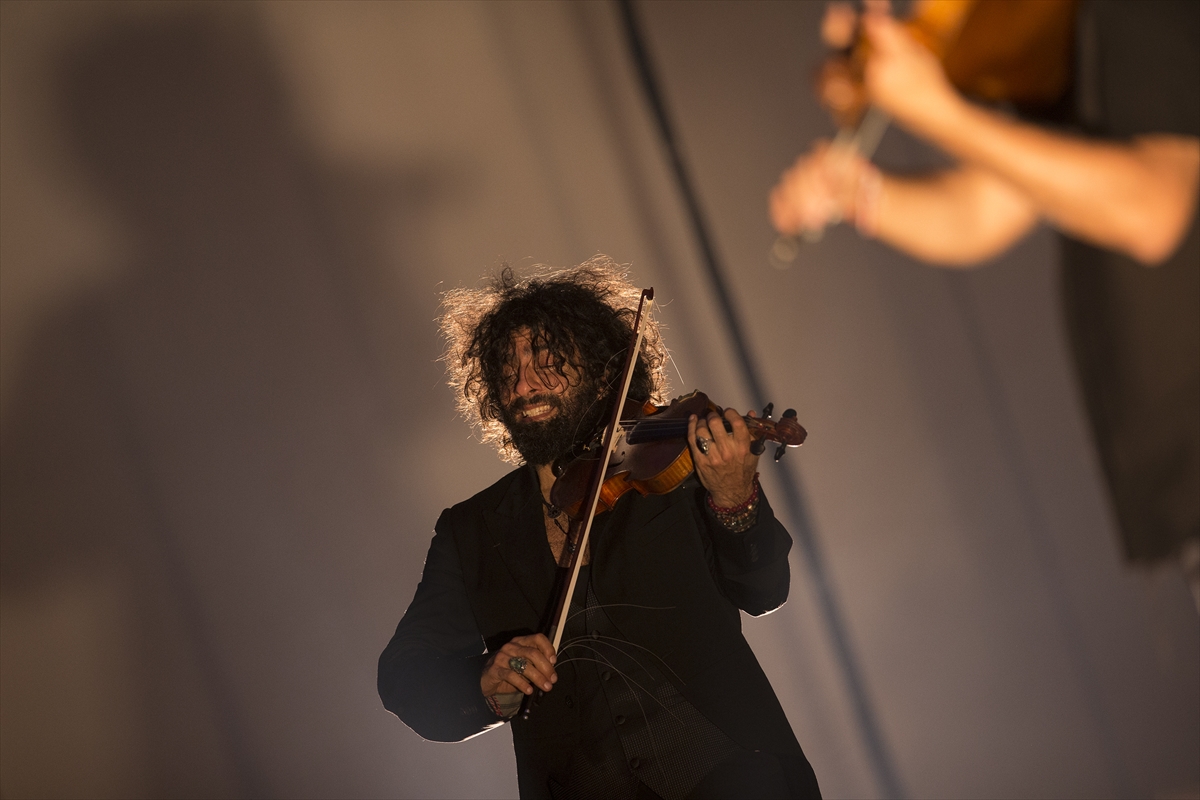 Şanlıurfa kökenli Malikian'dan müzik ziyafeti