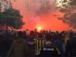 Derbi öncesi Fenerbahçe taraftarı yangın çıkardı