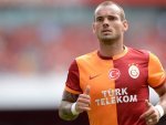 Sneijder’den ayrılık açıklaması